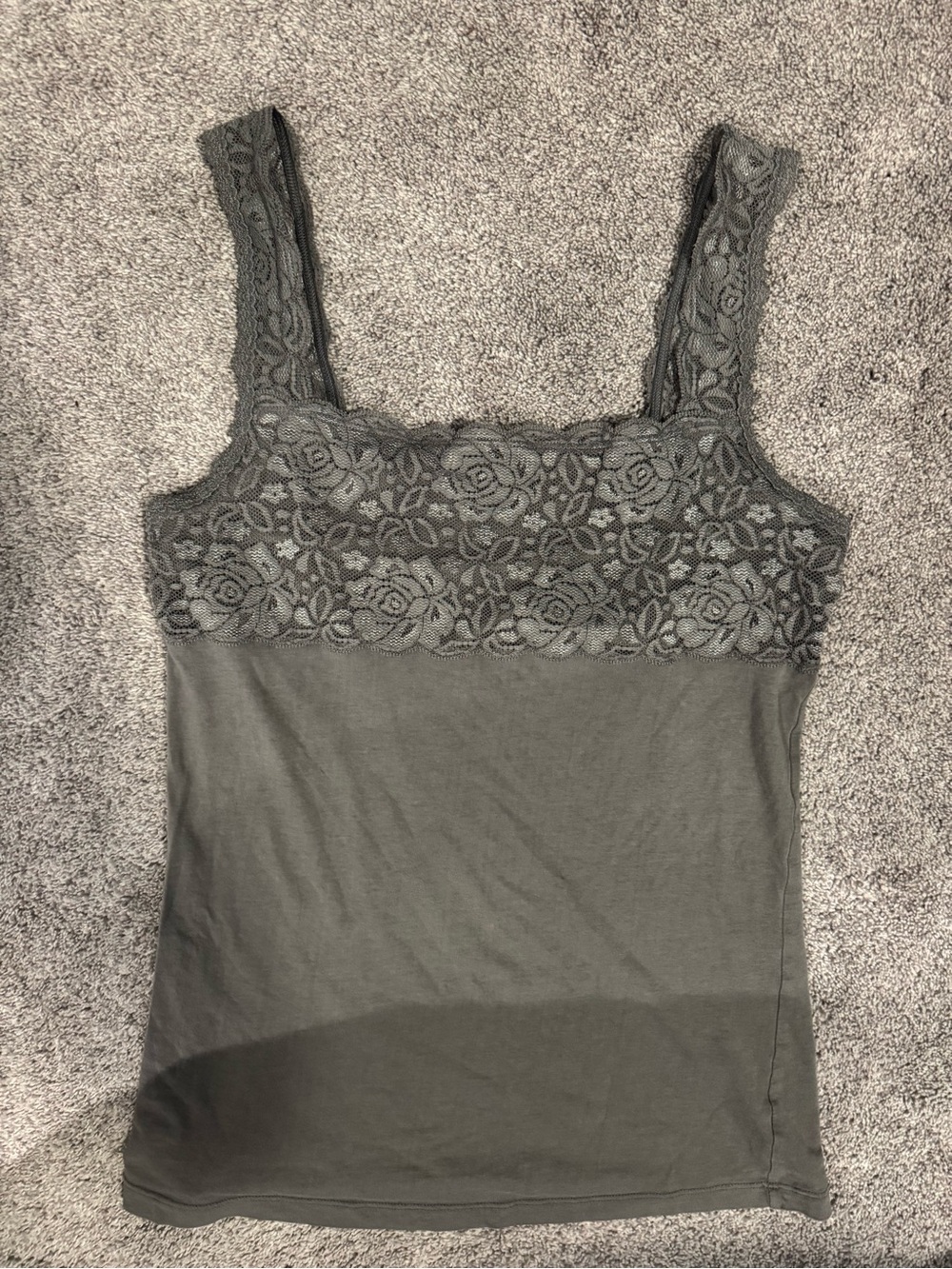 Lace-Trim Tank Top in Gray